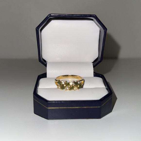 Vintage Gold Gem Ring - Picture 12 of 14